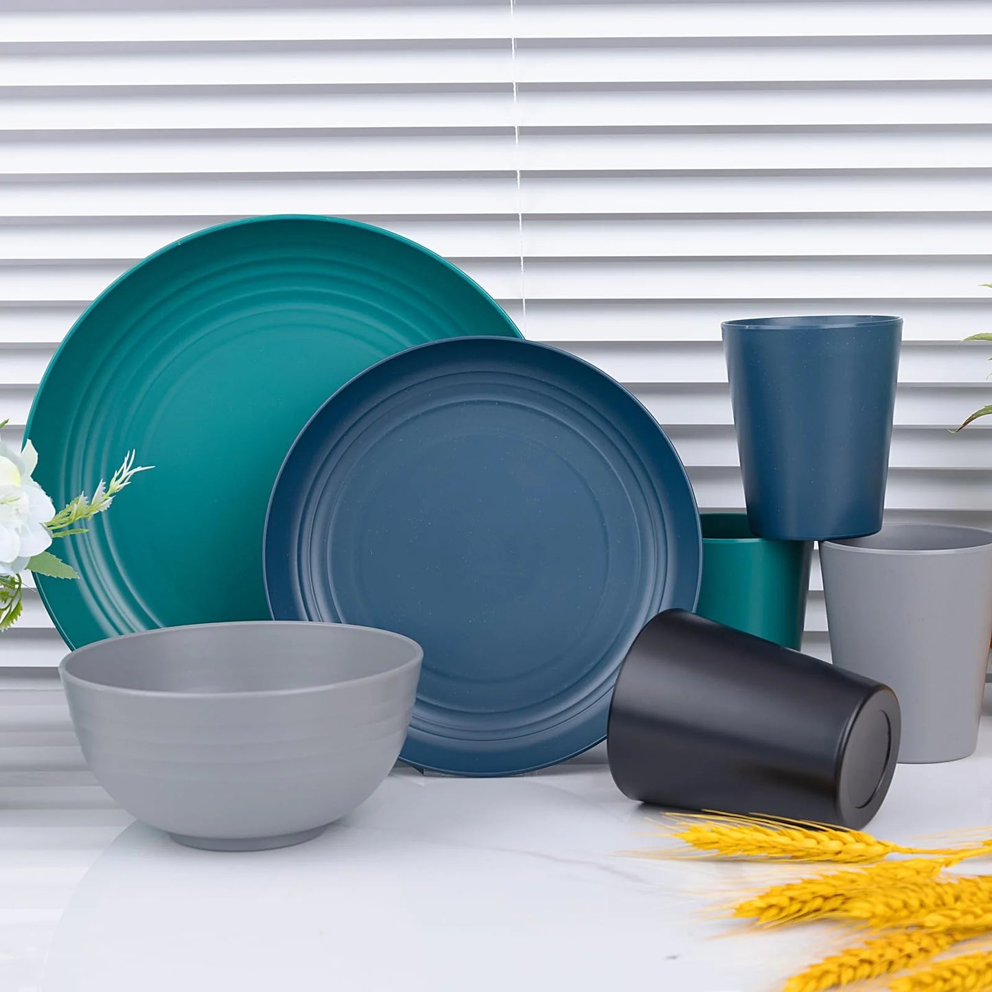 LVL Wheat Straw Dinnerware, Microwave Dishwasher Safe, Unbreakable Light Weight Plates Service For 8, Reusable Tableware Set, Multicolor Set 16pcs Plates, 8pcs Bowls, 8pcs Cups- Black